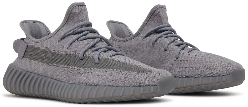 yeezy boost 700 v2 gris