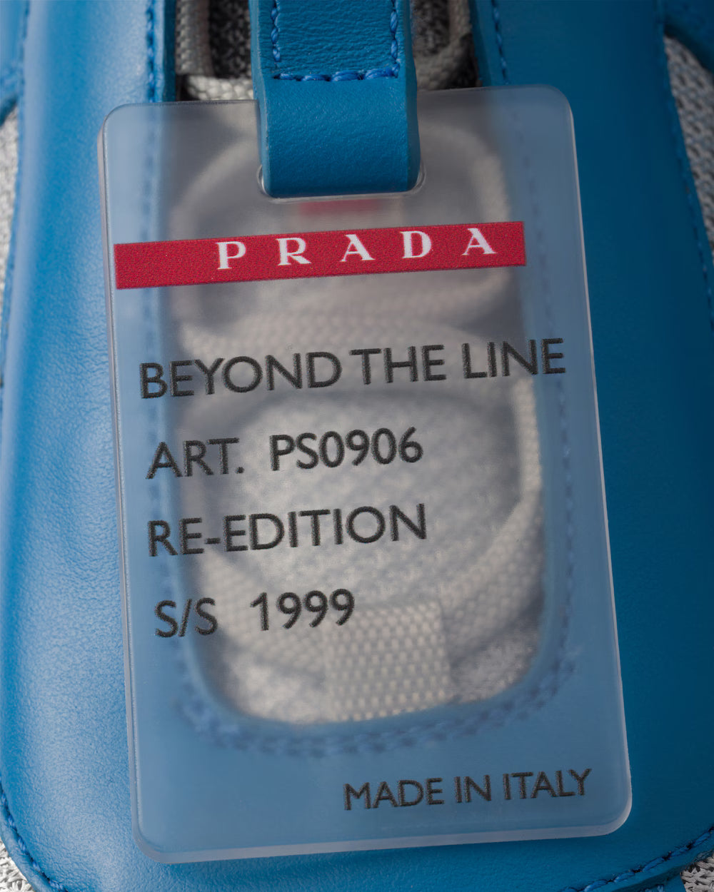 prada cup bleu clair