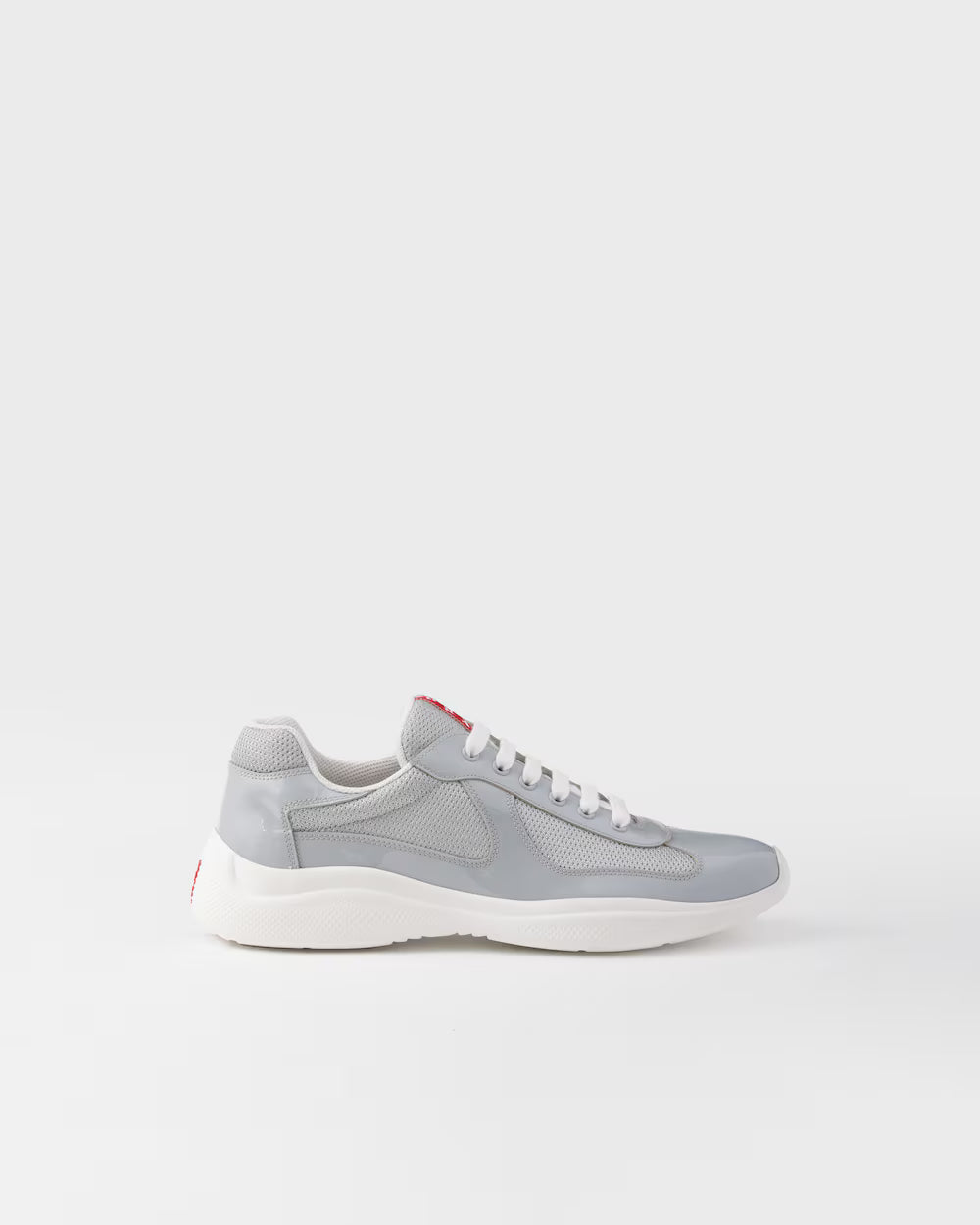 prada cup gris