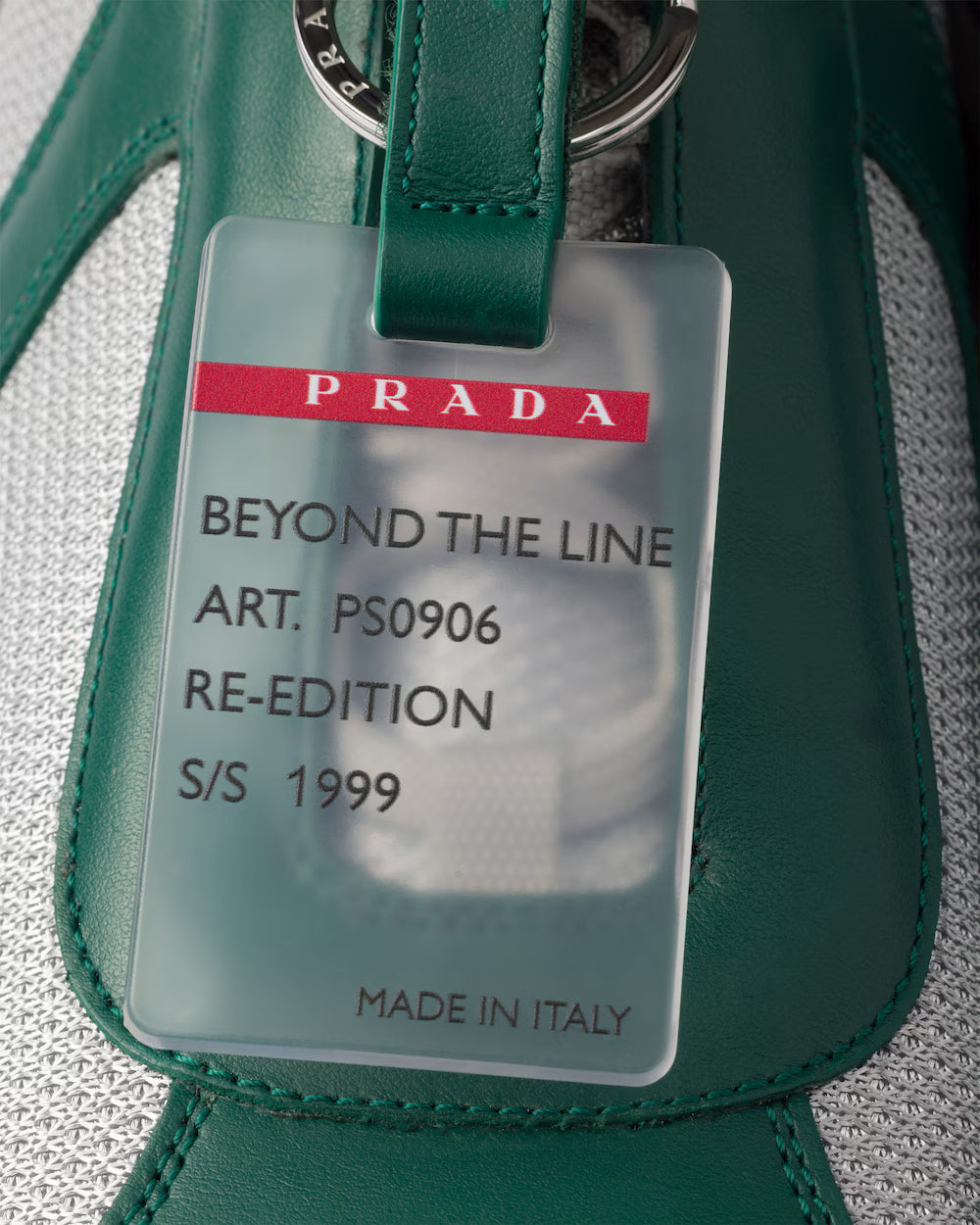 prada cup vert