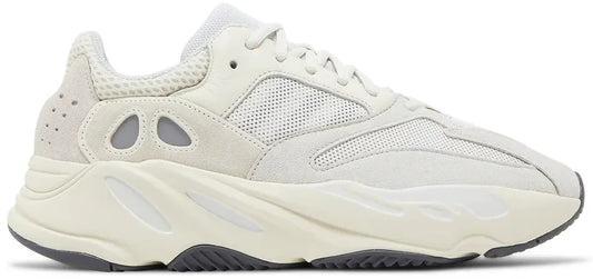 yeezy boost 700 blanche analog
