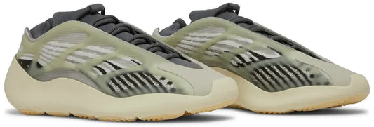 yeezy boost 700 gris