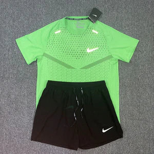 t-shirt nike running