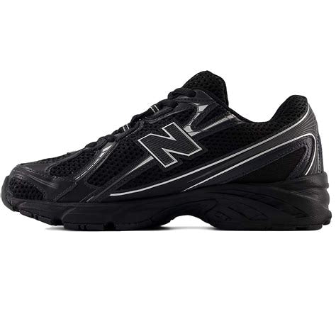 new balance 740
